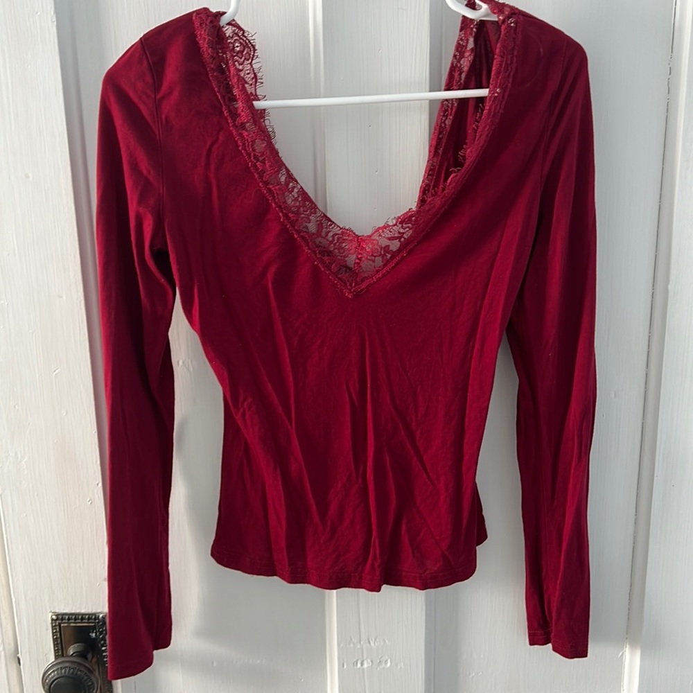 Cute Shein V neck lace top Size Medium